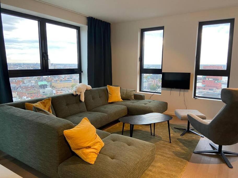 Uniek Appartement - Mooiste En Hoogste Uitzicht Op Antwerpen! - Incl Gratis Parking Exterior foto